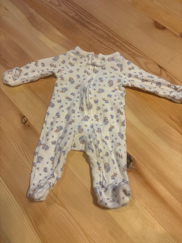 Preemie Floral Pattern Baby Pajamas