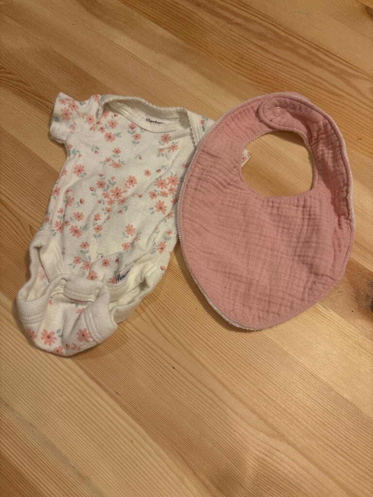Preemie Floral Baby Onesie and Pink Bib Set