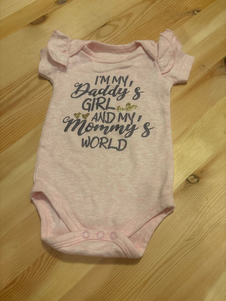 0-3 I'm My Daddy's Girl and My Mommy's World Baby Bodysuit