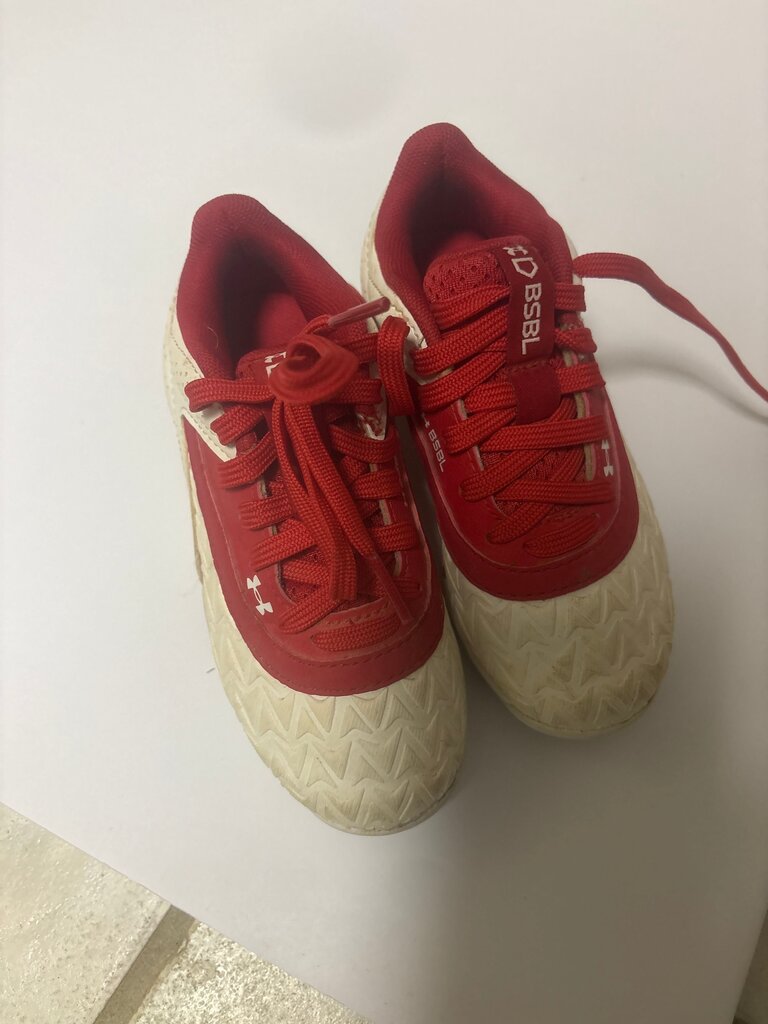 Under Armour Red Baseball Cleats