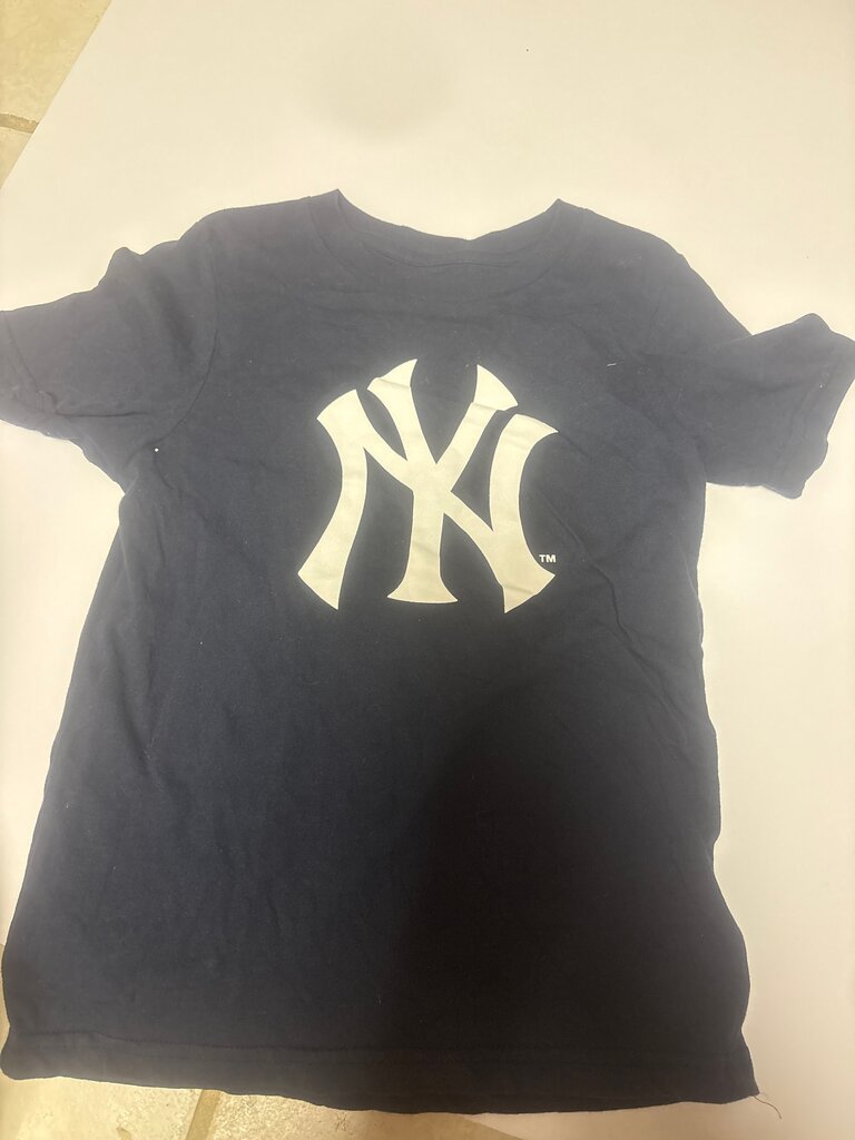 Yankees Logo T-Shirt