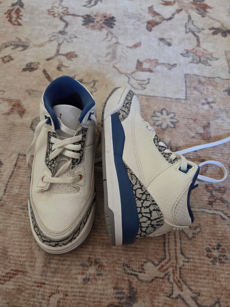 Air Jordan 3 Retro "White/Cement" Sneakers