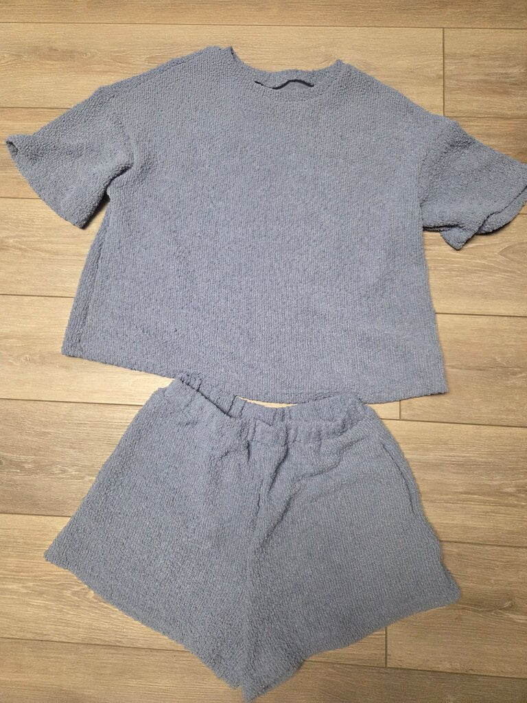 Soft Blue Lounge Set w/pockets