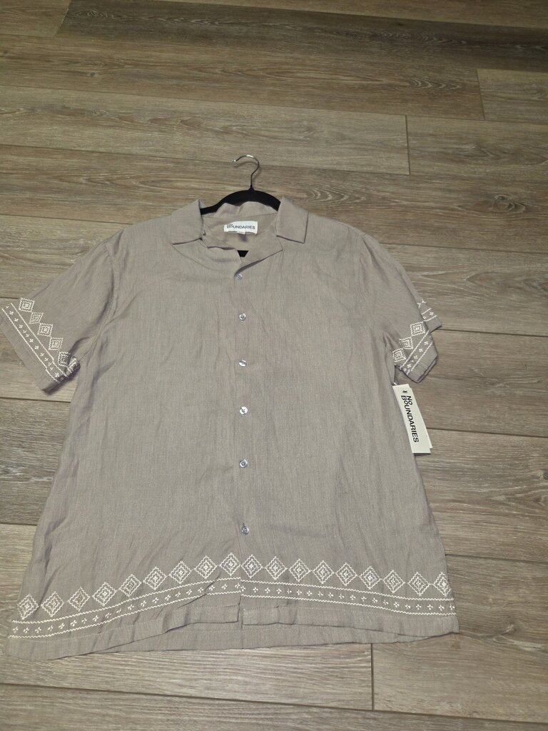 Men's Short Sleeve Button-Up Shirt with Embroidered Trim