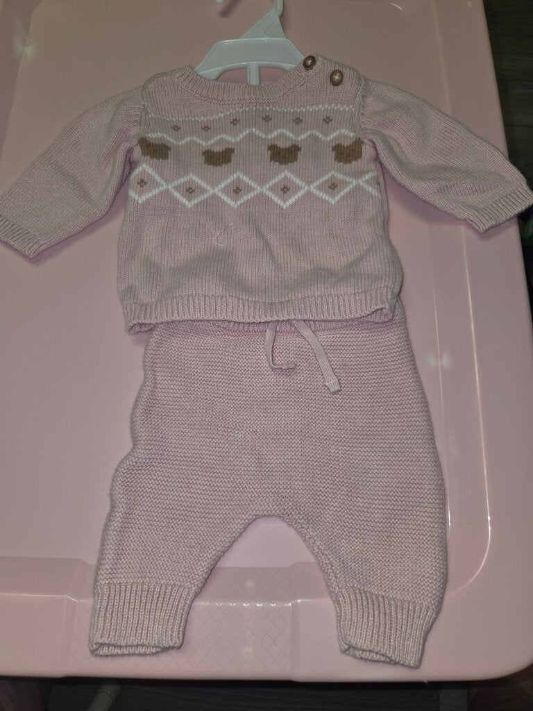 Pink Knit Set with Geometric Pattern