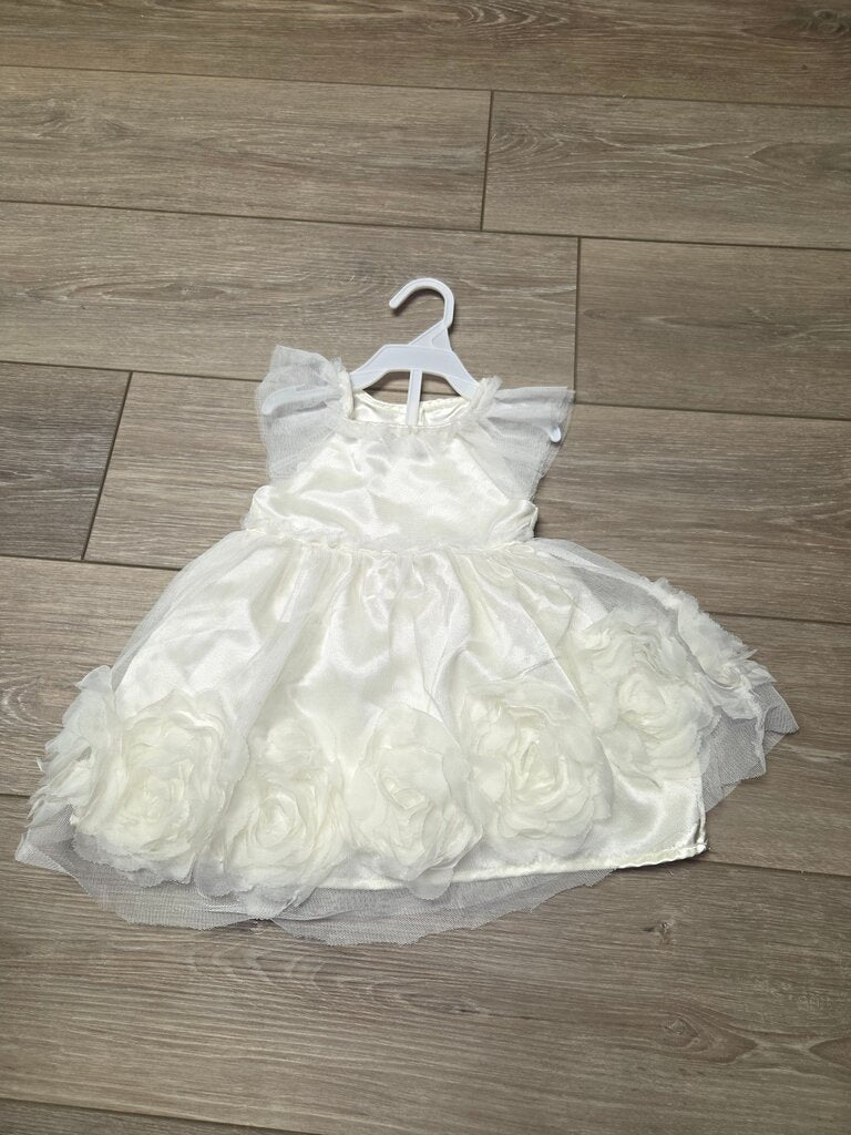 Girls White Flower Girl Dress
