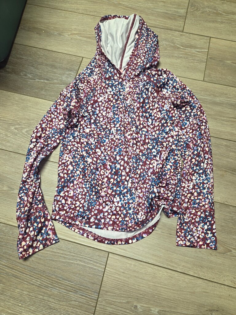 Floral Patterned Hooded Long Sleeve Top