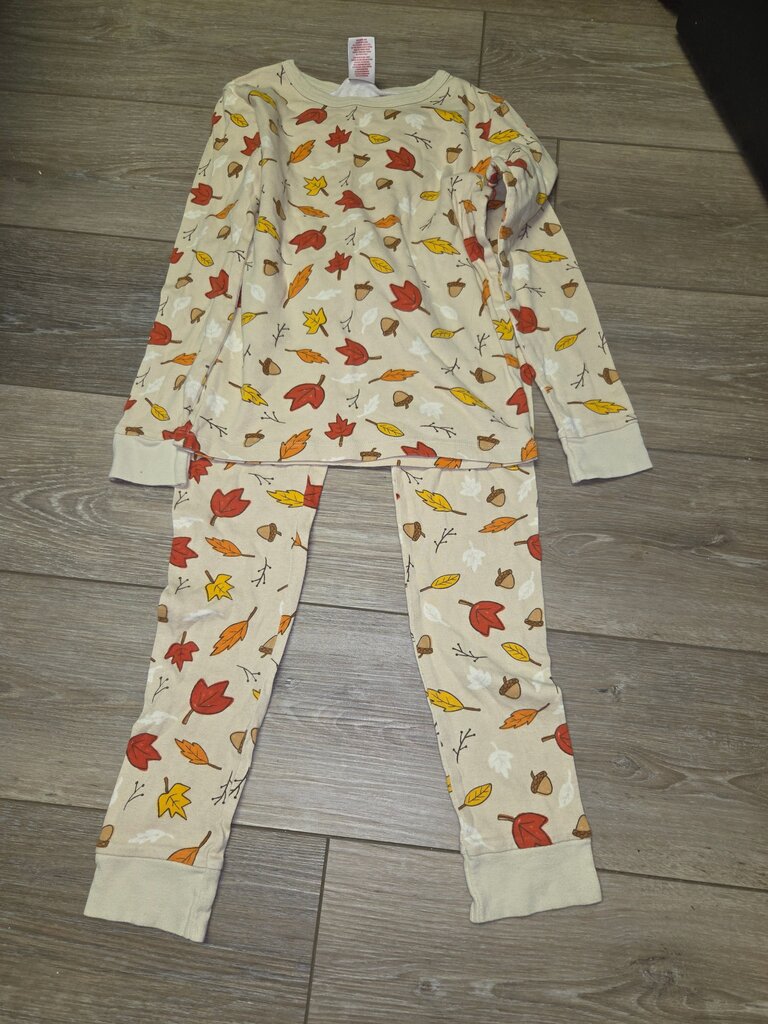 Fall Leaves Print Pajama Set