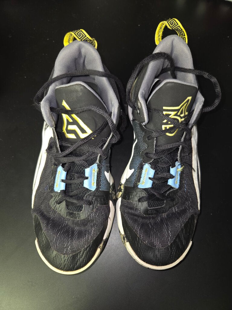Nike Black Athletic Shoes with Yellow Accents
