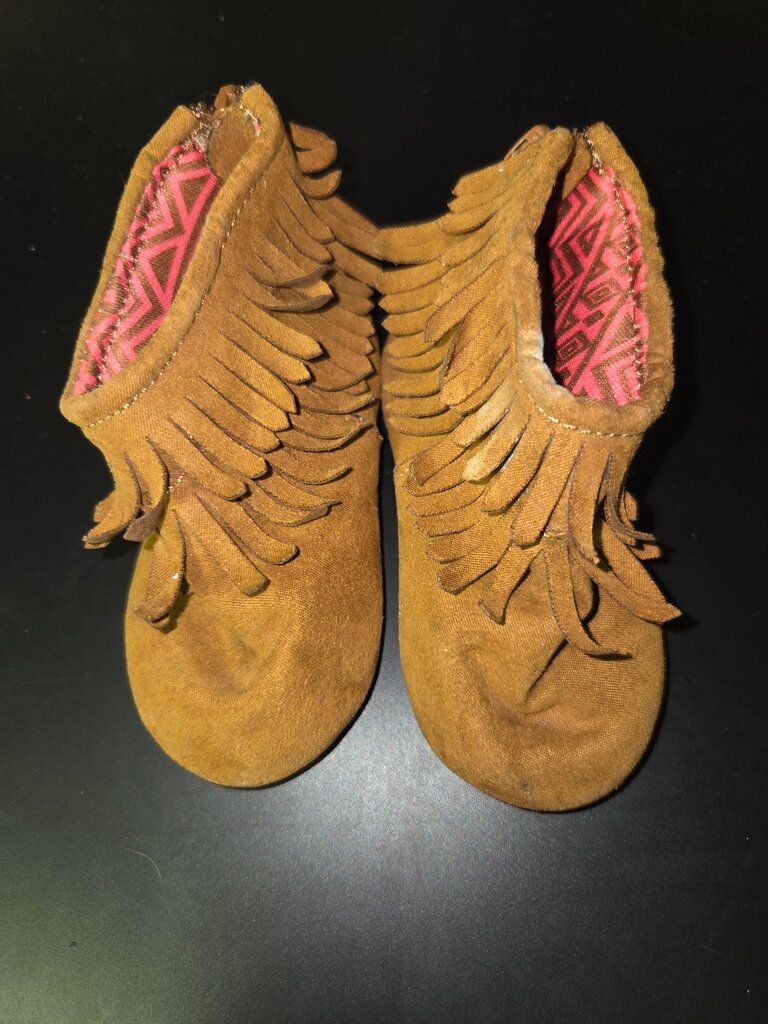 Fringed Soft Suede Baby Booties