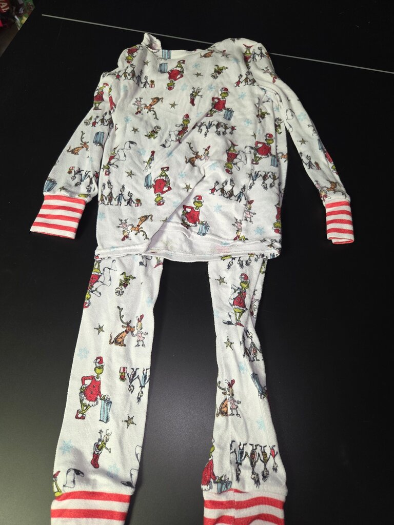 Grinch Themed Pajama Set