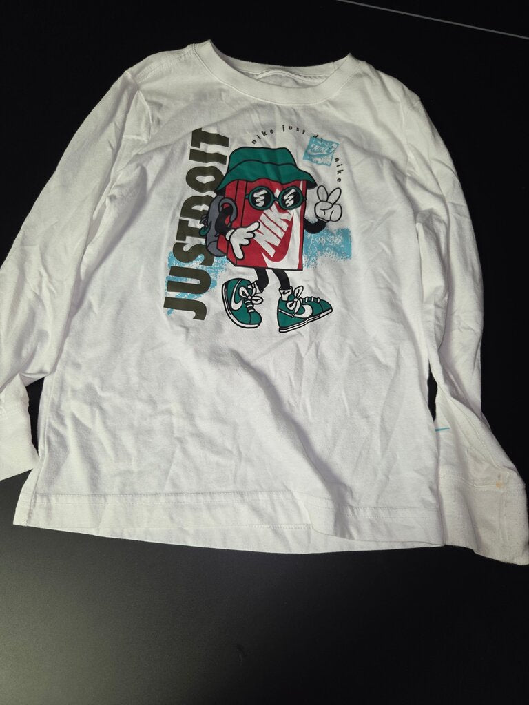 Nike Just Do It Graphic Long Sleeve Shirt