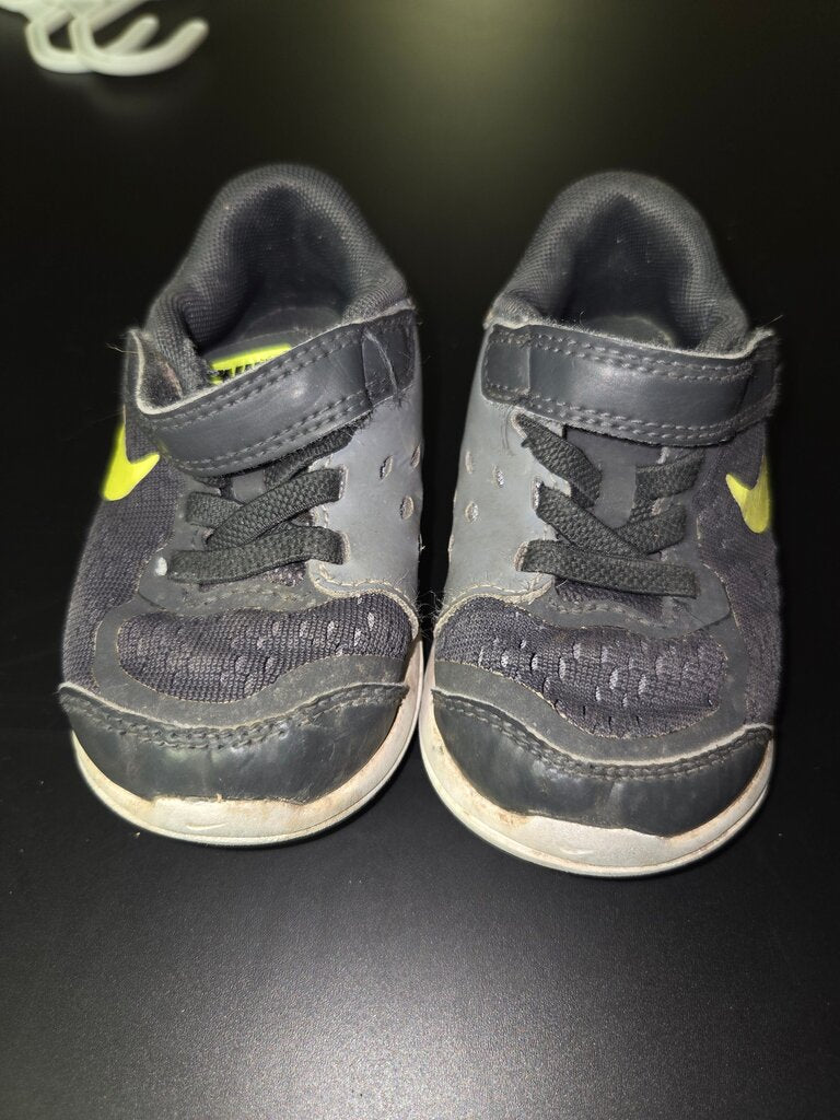 Nike Black and Yellow Sneakers