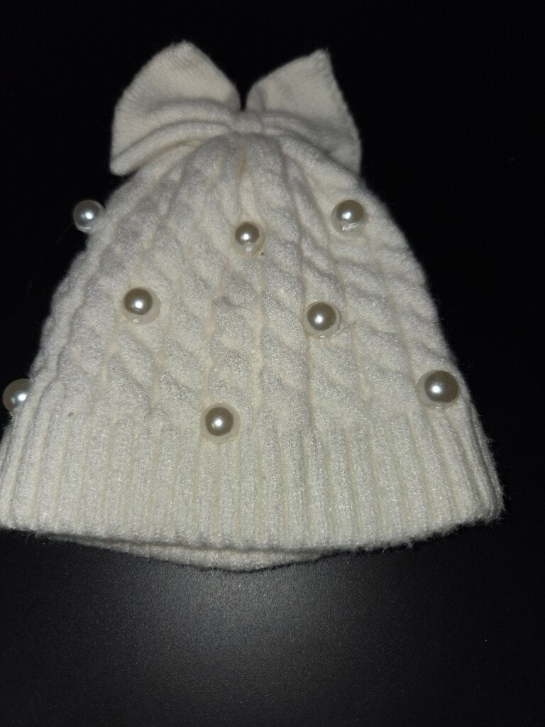 White Knitted Beanie with Pearls