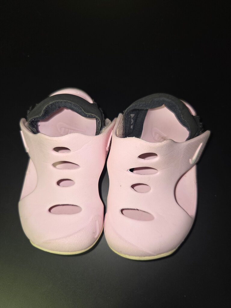 Nike Pink sport sandal