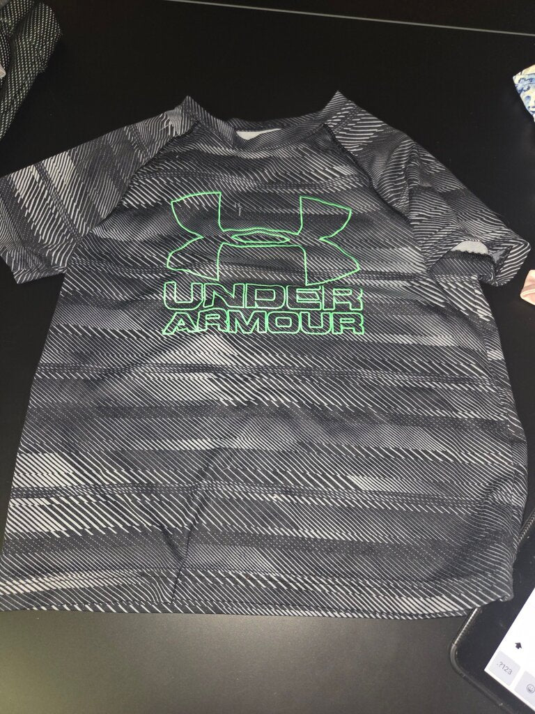 Under Armour Boys' Performance T-Shirt